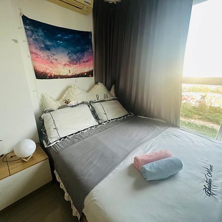 Seaview Beach Room Lumpini-Pool And Gym Face To Ocean Praia de Jomtien Exterior foto
